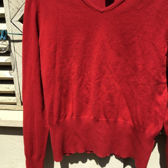 Red Sweater - Picture 7 of 7